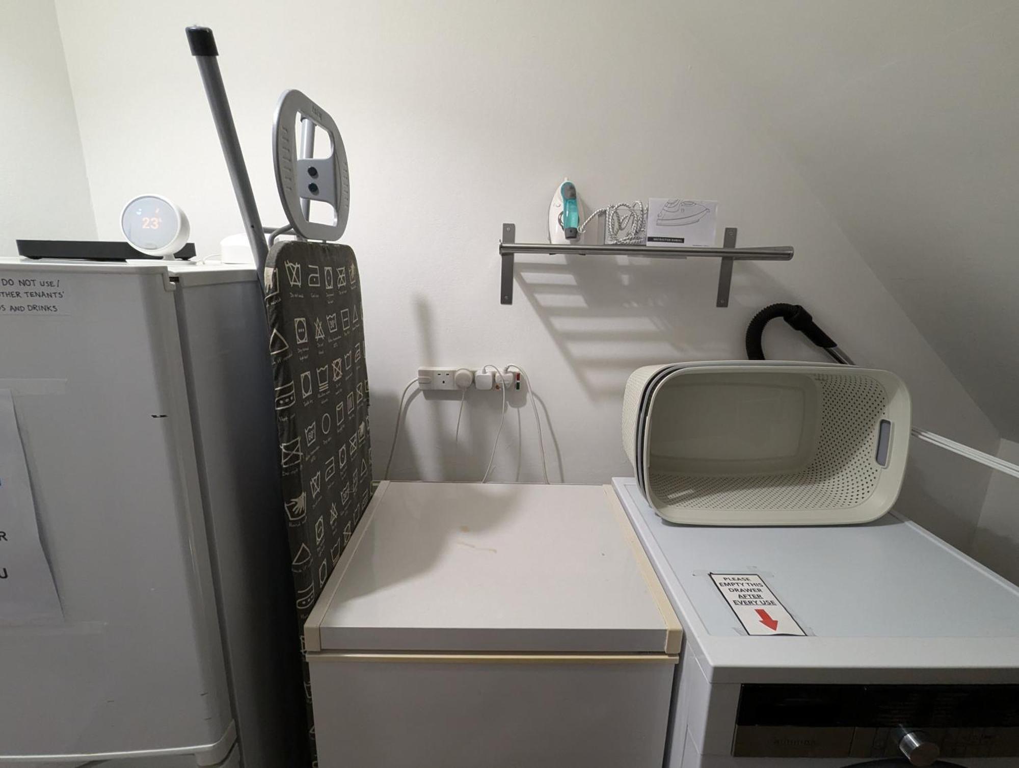 R3 - Cozy Small Double - City & Beach Access, Wifi, Free Parking - Self Catering Swansea Exteriér fotografie